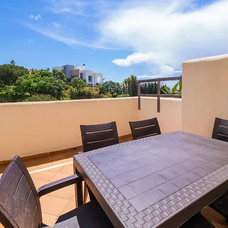 Apartment Cubo's Santa Maria Hills 3b