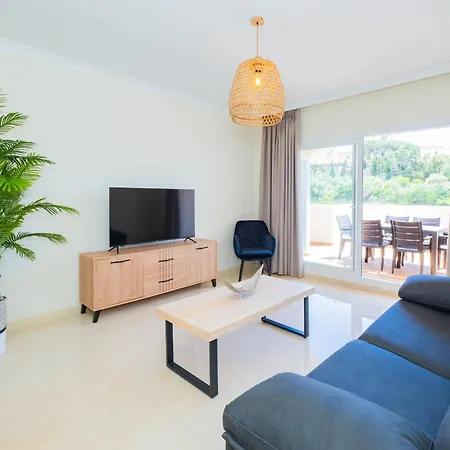 Cubo's Santa Maria Hills 3b Apartment