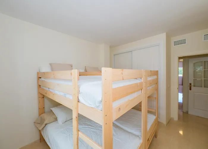 Cubo's Santa Maria Hills 3b Apartment